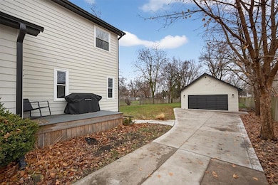 1220 Vine St, West Des Moines, IA 50265 - photo 3