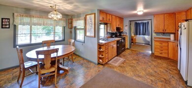 6709 Cypress Dr, Central Point, OR 97502 - photo 7