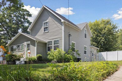 04-1232-W-Main-St-Ionia-MI-48846-WindowS