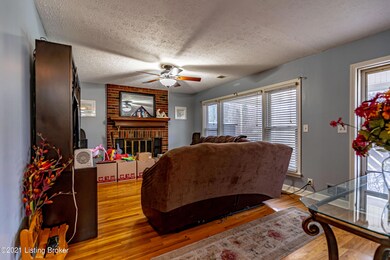 7320 S Watterson Trail, Louisville, KY 40291 - photo 3