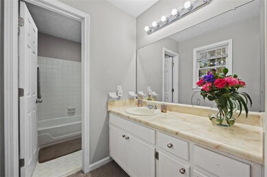 Master Large Vanity and Bath