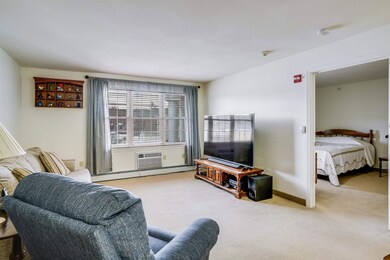 486 Nashua St unit 308, Milford, NH 03055 - photo 5