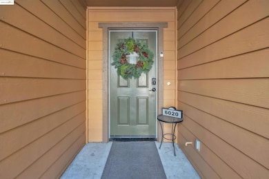 6020 Old Quarry Loop, Oakland, CA 94605 - photo 2