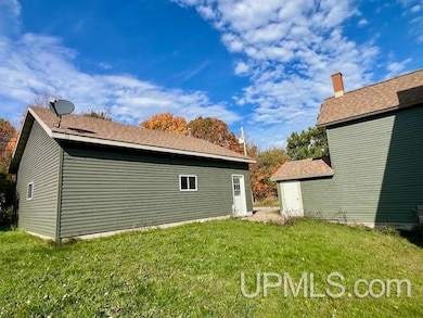 57237 2nd St, Calumet, MI 49913 - photo 4