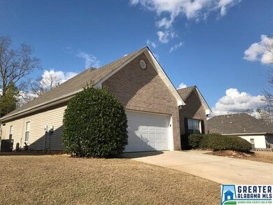4512 Cantebury Ln, Center Point, AL 35215 - photo 2