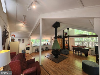 140 Deer Run Rd, Berkeley Springs, WV 25411 - photo 5