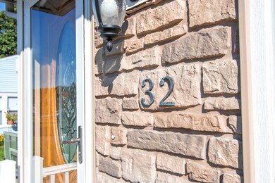 32 Woodland St, Holyoke, MA 01040 - photo 3