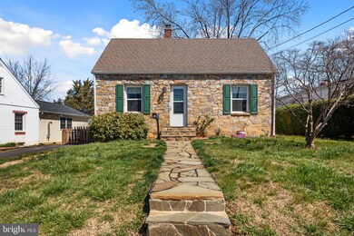 355 W 10th St, Front Royal, VA 22630 - photo 2