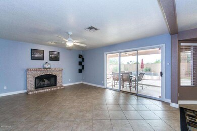 16210-N-1st-Dr-MLS--9