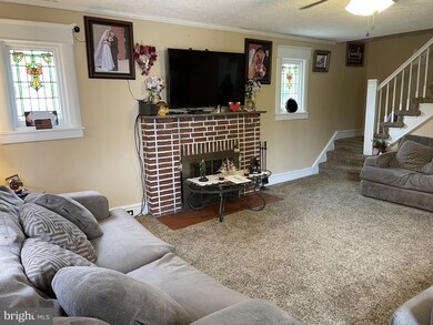 426 N 25th St, Reading, PA 19606 - photo 5