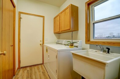 123 4th St, Brooklyn, WI 53521 - photo 5