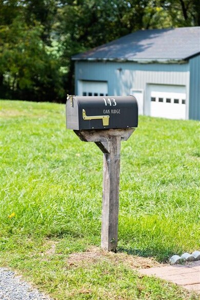 143 Oak Ridge Ln, Staunton, VA 24401 - photo 3