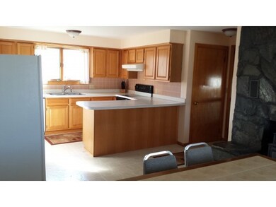 212 Allen St, Barre, VT 05641 - photo 2