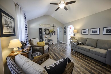 501 Woodrow St, Manchester, TN 37355 - photo 7