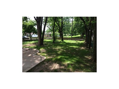 HUGE backyard with lots of shade!