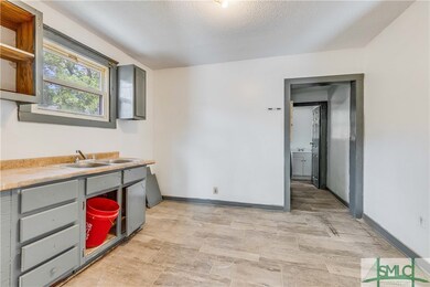 10 Mastick St, Savannah, GA 31404 - photo 6