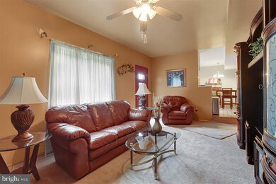 483 Sweetbriar Dr, Harrisburg, PA 17111 - photo 4