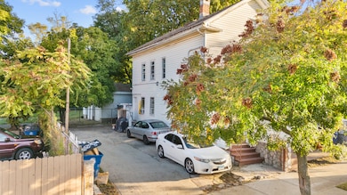 213 Saltonstall Ave, New Haven, CT 06513 - photo 2