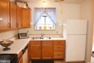 10 Glenmont Ave, Glen Burnie, MD 21061 - photo 3