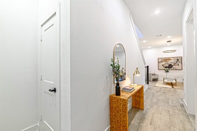 5618 Savyon Dr, Houston, TX 77091 - photo 6