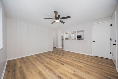 17-web-or-mls-143 Hampstead-16