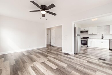 003_17321db_M 219 Edgevale000