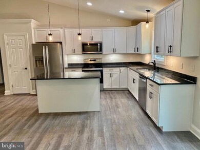 12438 Stonehouse Mountain Rd, Culpeper, VA 22701 - photo 4