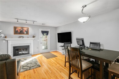 1603 Plainfield Pike unit D3, Johnston, RI 02919 - photo 4