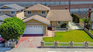 1702 E Bach St, Carson, CA 90745 - photo 3