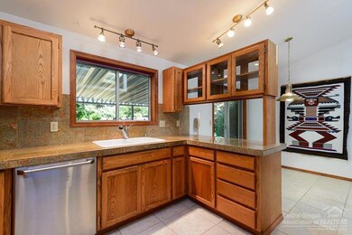 61300 Victory Loop, Bend, OR 97702 - photo 5