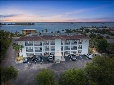 1623 Indian River Dr unit 103, Sebastian, FL 32958 - photo 2