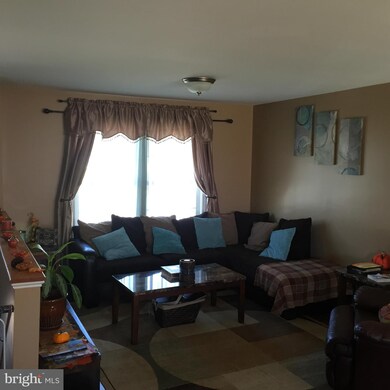 166 Freight Car Cir, Bunker Hill, WV 25413 - photo 3