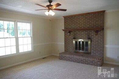 3309 Dudley Rd, Newton Grove, NC 28366 - photo 5