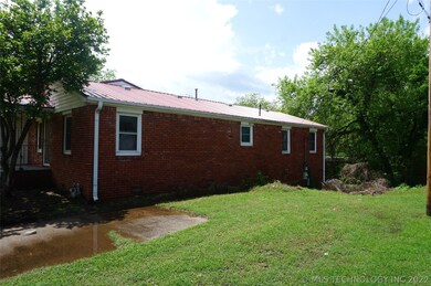 407 S 10th St, Henryetta, OK 74437 - photo 5
