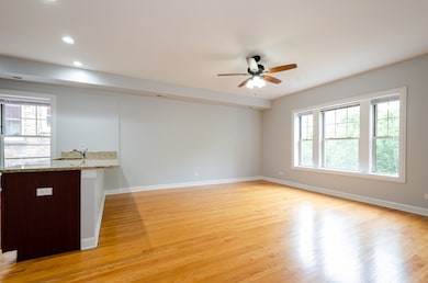 7357 N Ashland Blvd unit 2, Chicago, IL 60626 - photo 3