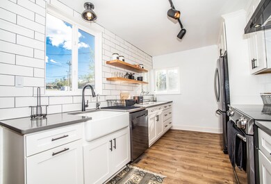 2562 Old Eureka Way, Redding, CA 96001 - photo 7