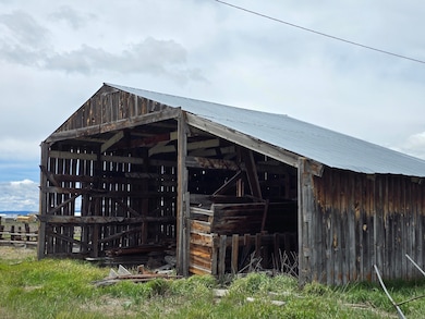18698 Roberta Rd, Lakeview, OR 97630 - photo 4
