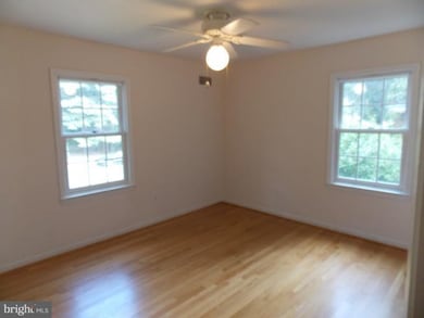 8409 Crown Place, Alexandria, VA 22308 - photo 3