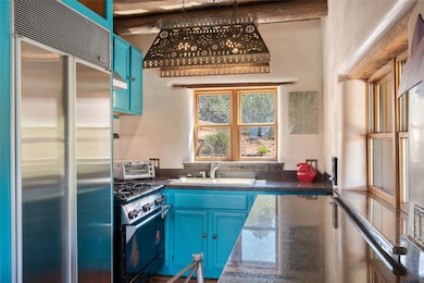 100 Three Rock Rd, Santa Fe, NM 87506 - photo 4