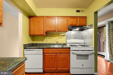 6007 Majors Ln, Columbia, MD 21045 - photo 4