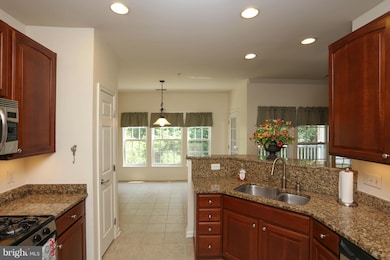 1010 Samantha Ln unit 8-202, Odenton, MD 21113 - photo 7