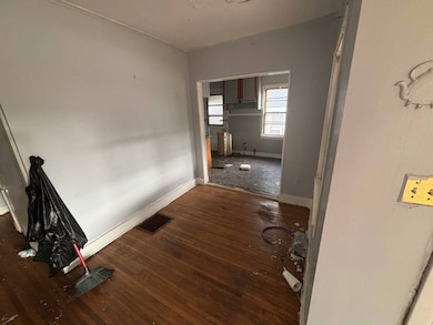 219 Pinewood Ave, Birmingham, AL 35228 - photo 7