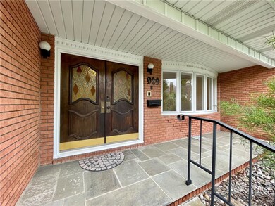 Covered Front Porch