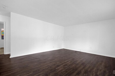 8-web-or-mls-552-daventry-ln