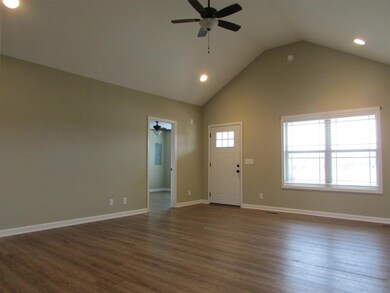 526 Skinner Flat Rd, Manchester, TN 37355 - photo 3