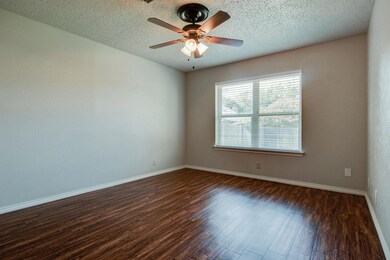 1728 Stonegate Dr, Denton, TX 76205 - photo 3