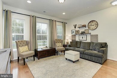 2996 Rittenhouse Cir, Fairfax, VA 22031 - photo 4