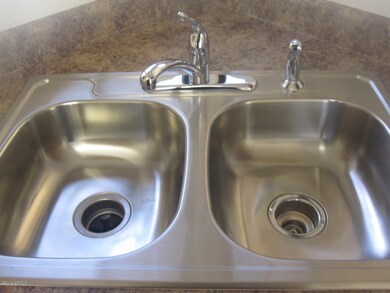 4227 N 79th Ln, Phoenix, AZ 85033 - photo 7