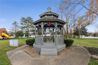 2171 Canterbury Cir, Akron, OH 44319 - photo 6