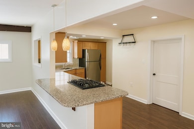 816 Margaret St, Reading, PA 19611 - photo 7